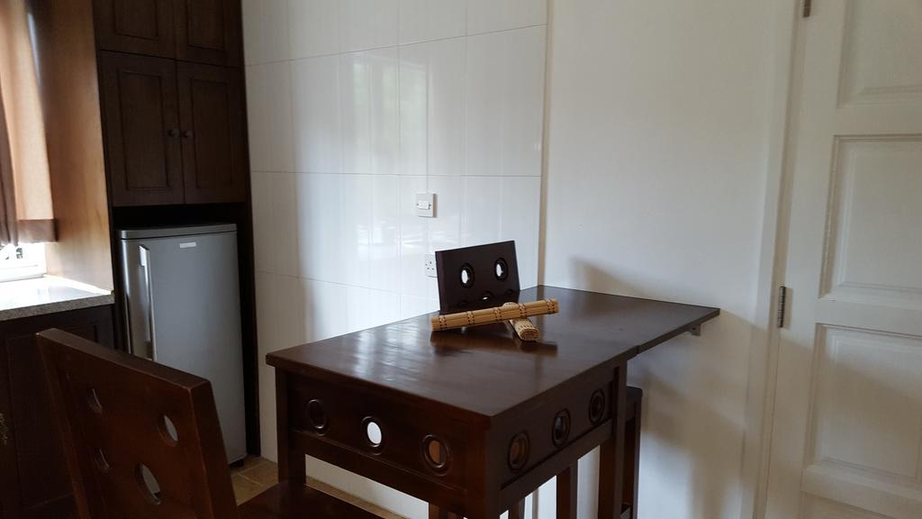 Villa Kayola - Self Catering Pointe La Rue Εξωτερικό φωτογραφία