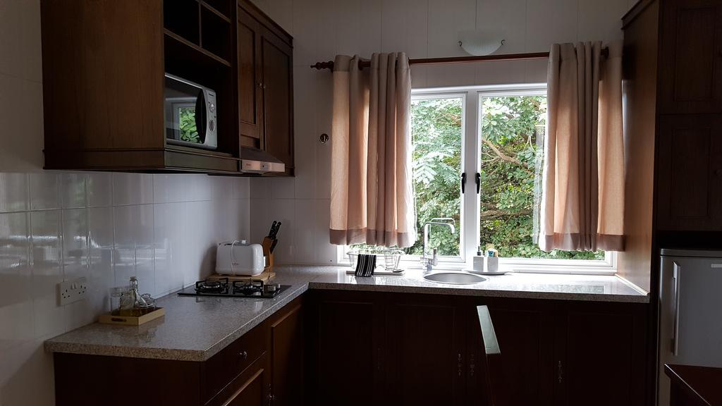 Villa Kayola - Self Catering Pointe La Rue Εξωτερικό φωτογραφία