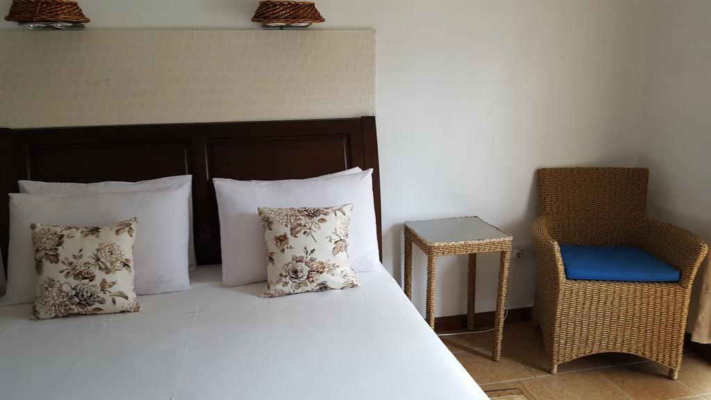 Villa Kayola - Self Catering Pointe La Rue Εξωτερικό φωτογραφία