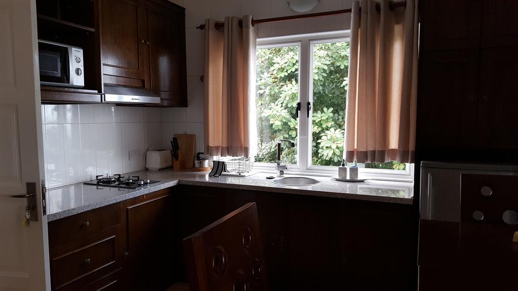 Villa Kayola - Self Catering Pointe La Rue Εξωτερικό φωτογραφία