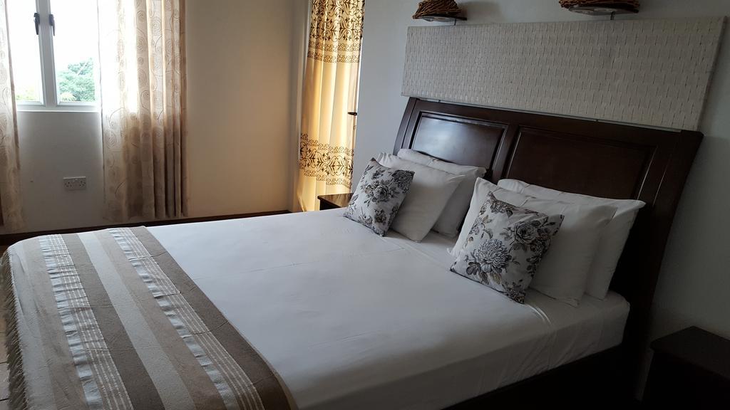 Villa Kayola - Self Catering Pointe La Rue Εξωτερικό φωτογραφία