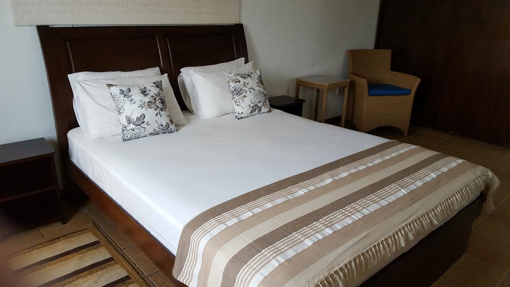 Villa Kayola - Self Catering Pointe La Rue Εξωτερικό φωτογραφία