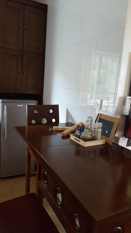Villa Kayola - Self Catering Pointe La Rue Εξωτερικό φωτογραφία