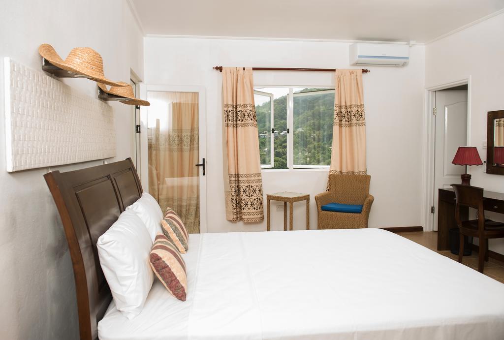 Villa Kayola - Self Catering Pointe La Rue Εξωτερικό φωτογραφία