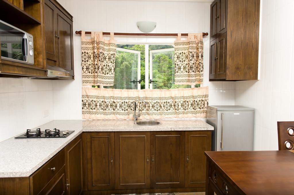 Villa Kayola - Self Catering Pointe La Rue Εξωτερικό φωτογραφία